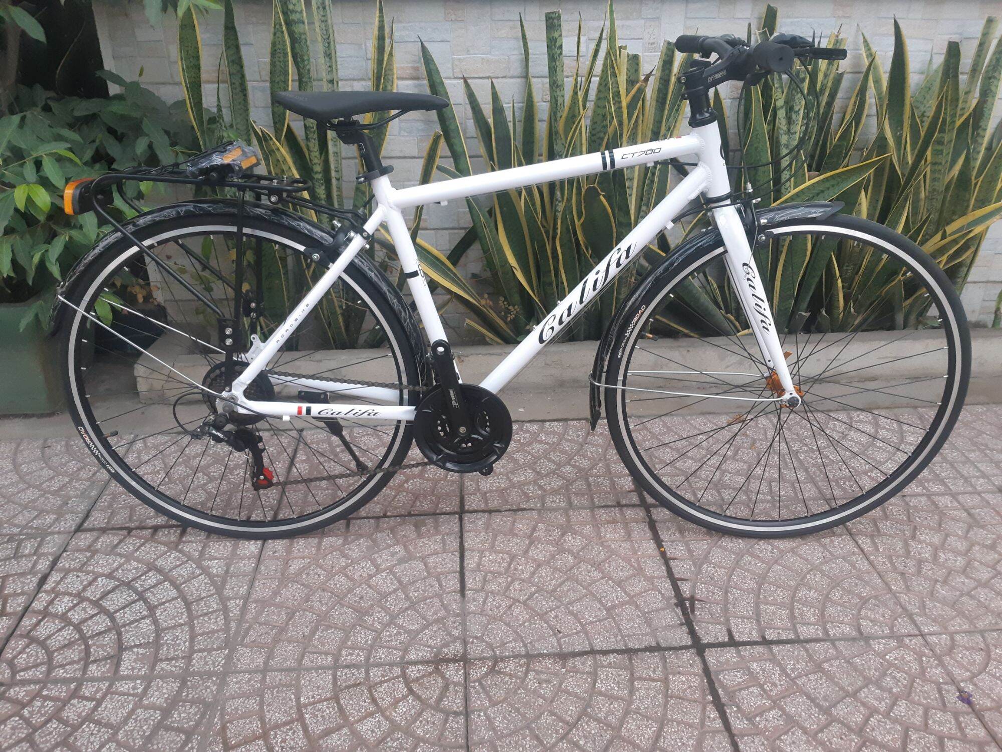 Mua xe đạp khung nhôm CALIFA CT 700