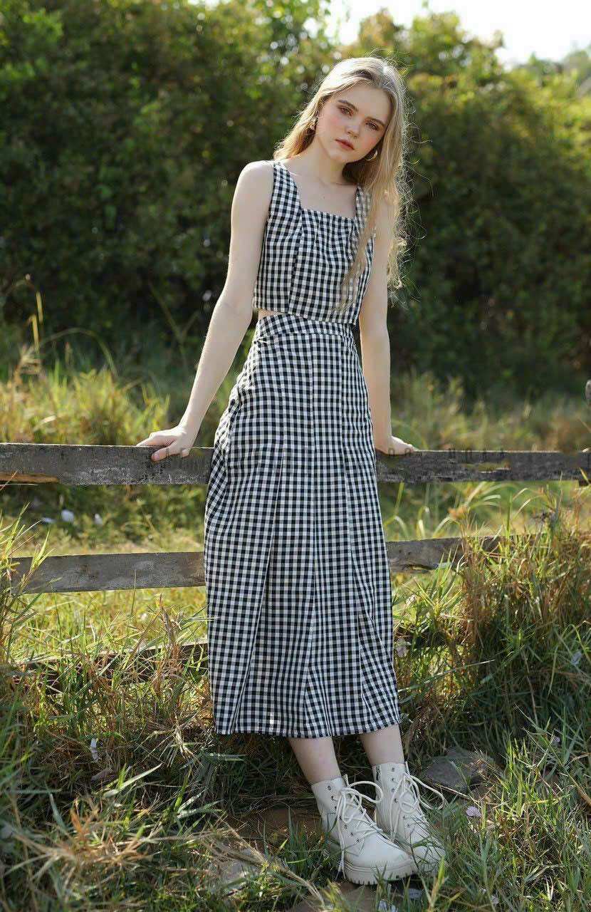 [HCM]SET ÁO CROPTOP CARO CHÂN VÁY XOÈ