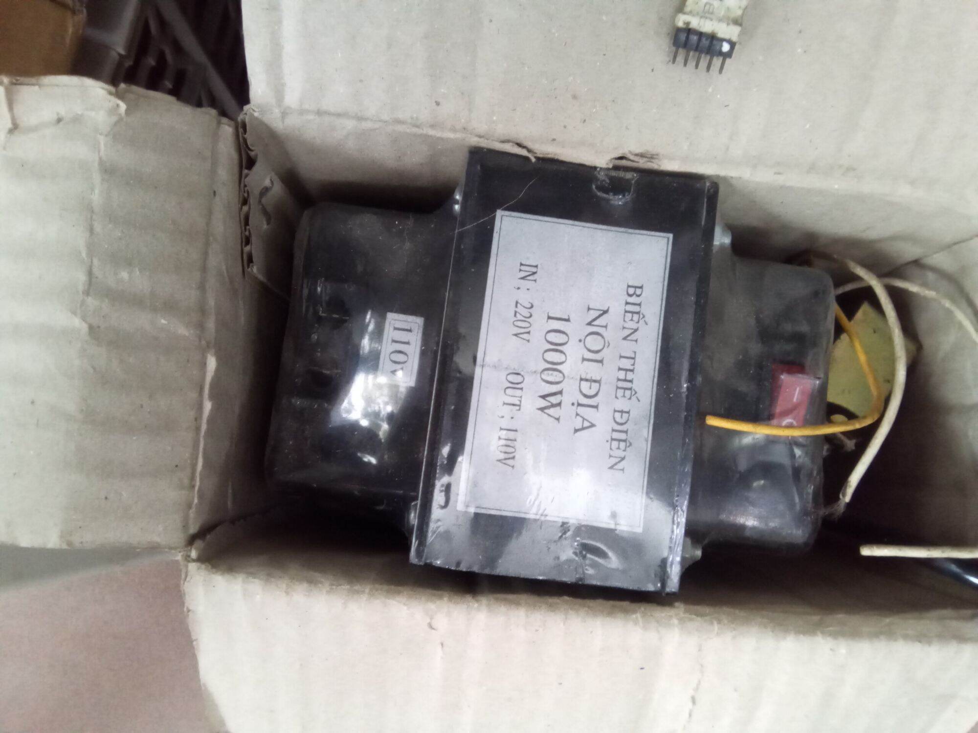 Biến thế điện 220V/110v công suất 1000w