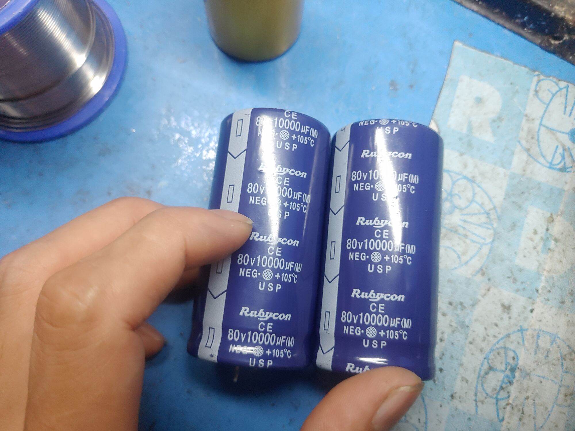 Tụ lọc nguồn RUBYCON 10000UF/80V tím giá bán 1 cái