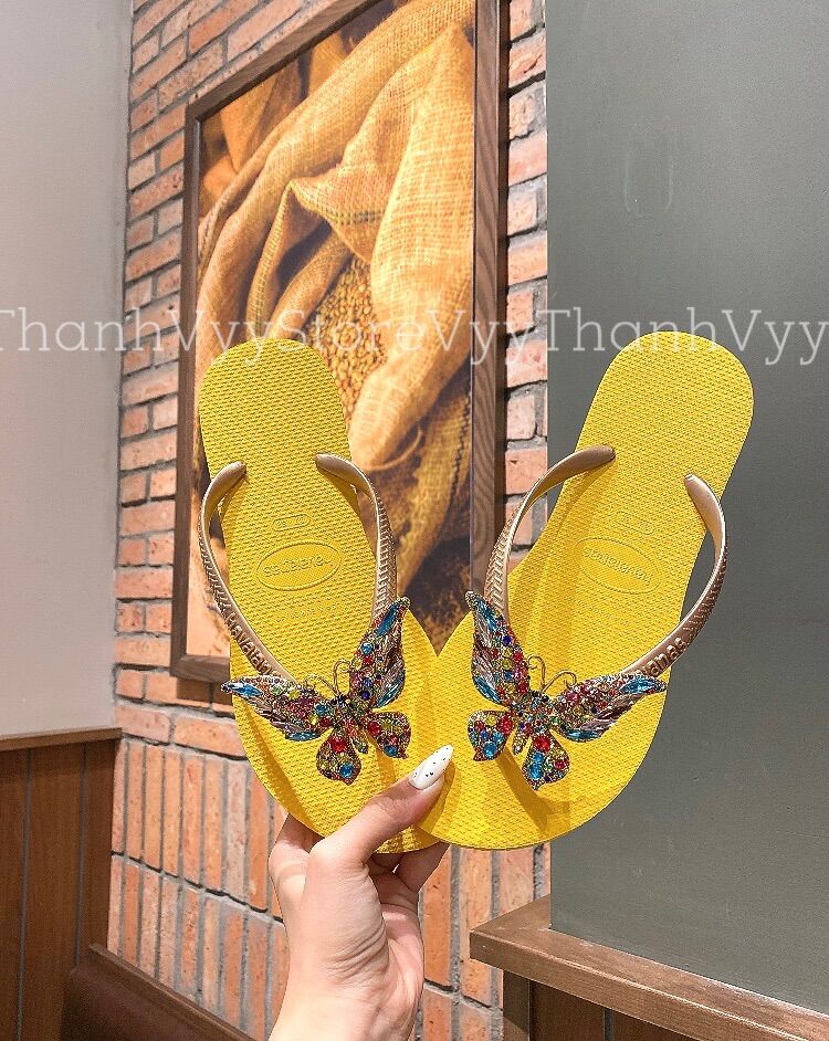 [HCM]Dép Havaianas kèm charm