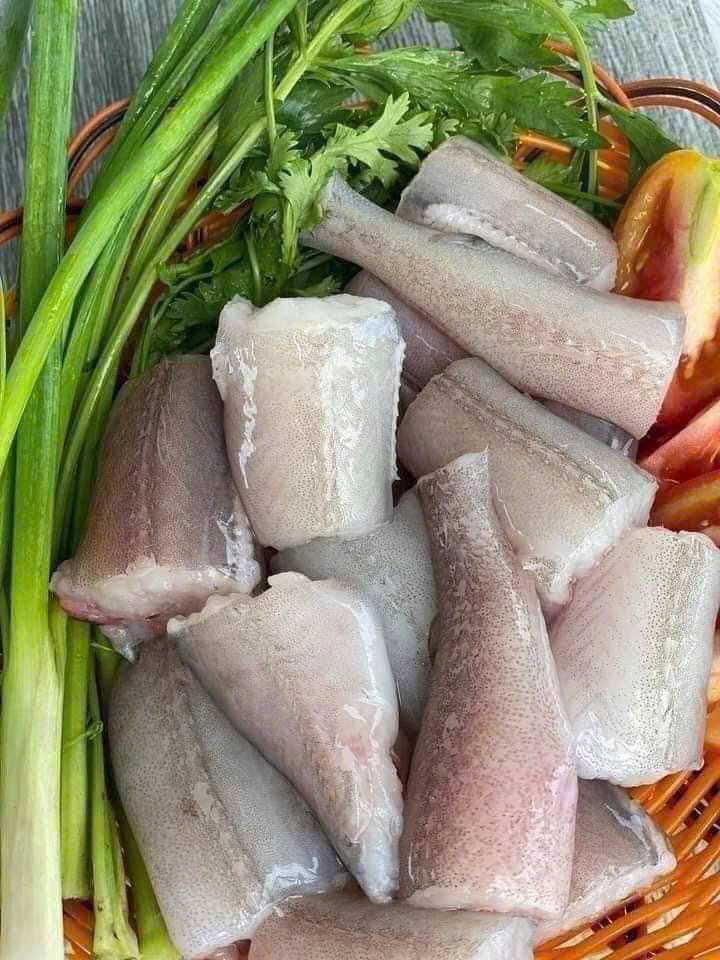 1kg of Large Sun-Dried Croaker Fish (Fast Delivery Within 2 Hours in Ho Chi Minh City)