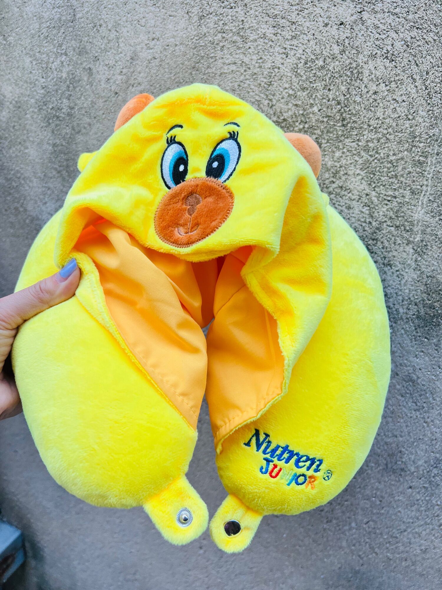 Gối kê cổ kèm nón cho bé (Hàng KM sữa Nutren)