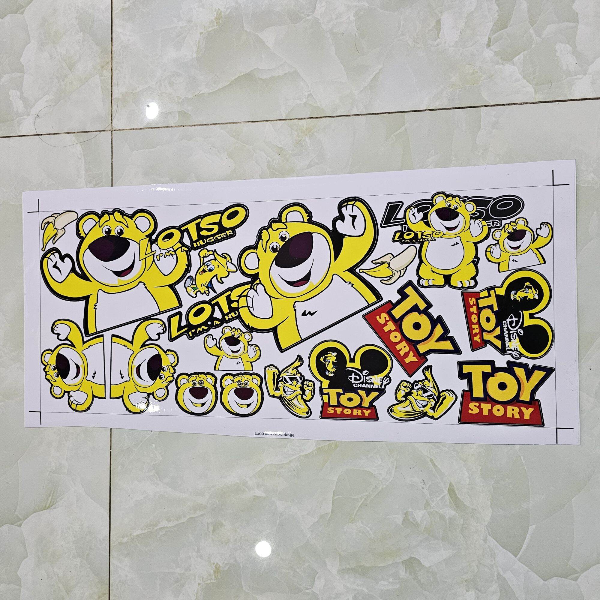 Tem logo sricker gấu dâu lotso chuối vàng dán trang trí xe máy kích thước 20x60cm