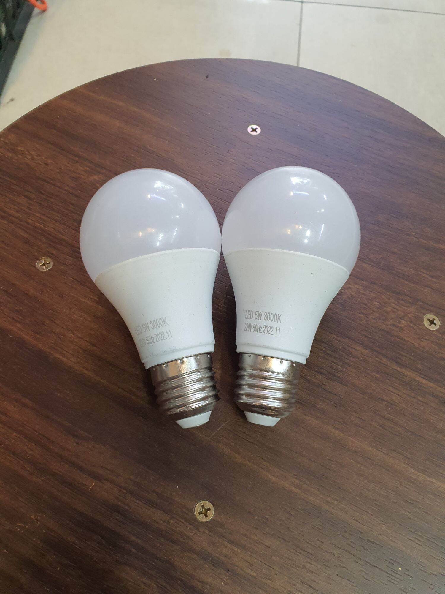 Bóng led búp 5w đui e27 phổ thông