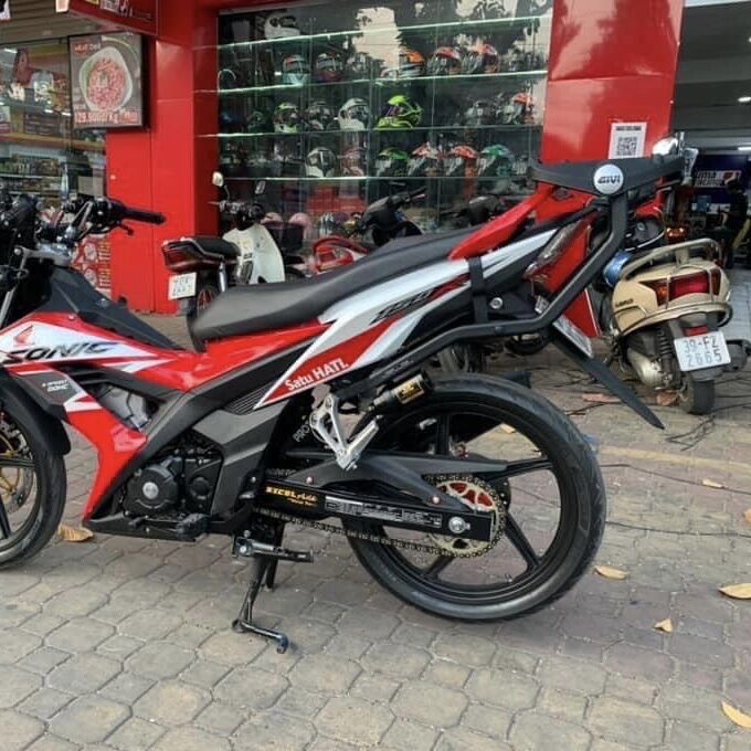 Baga Givi HRV gắn cho xe Sonic