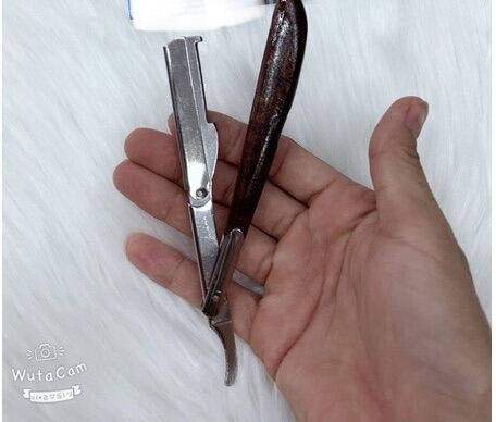 cán dao cạo bằng gỗ dùng để nắp dao nam cạo râu được dùng nhiều trong