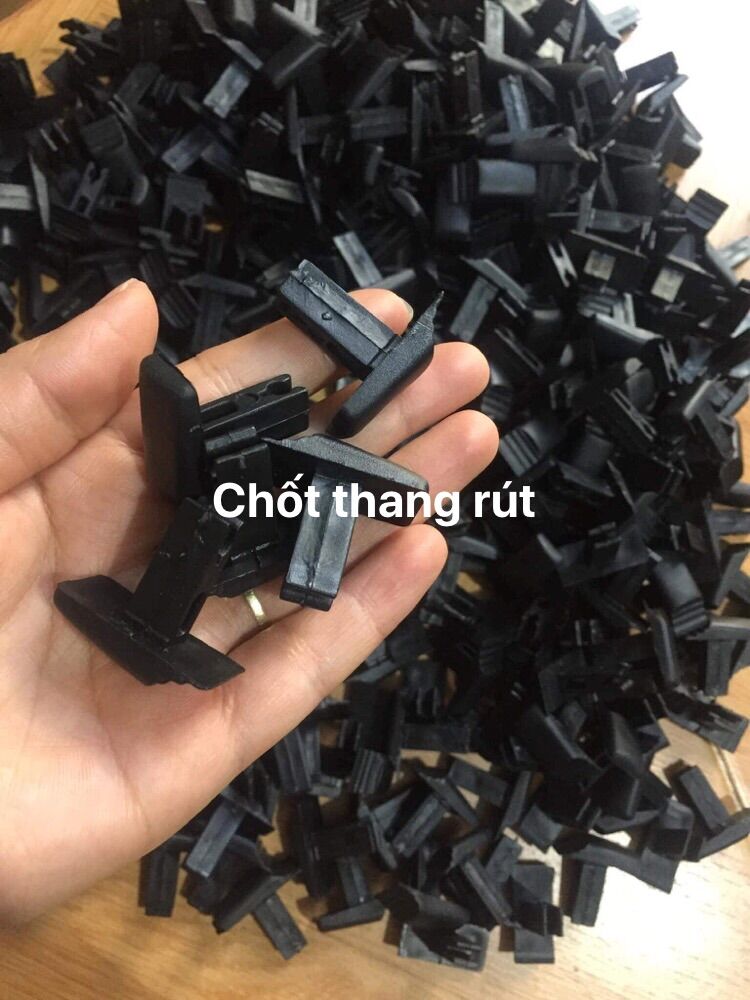 Thang nhôm rút gọn: Chốt khoá Thang