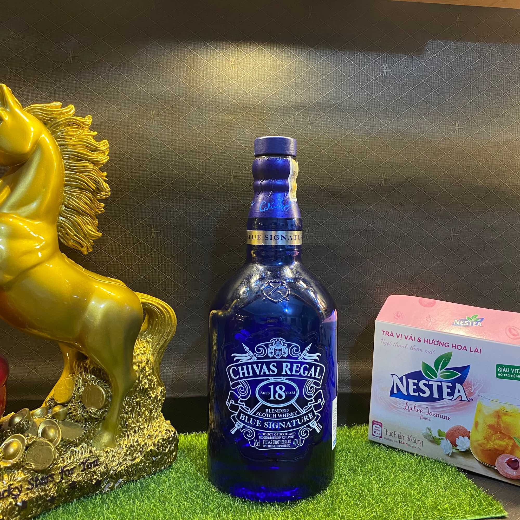 VỎ CHAI CHI VASS 18BLUE, [FULL BOX]