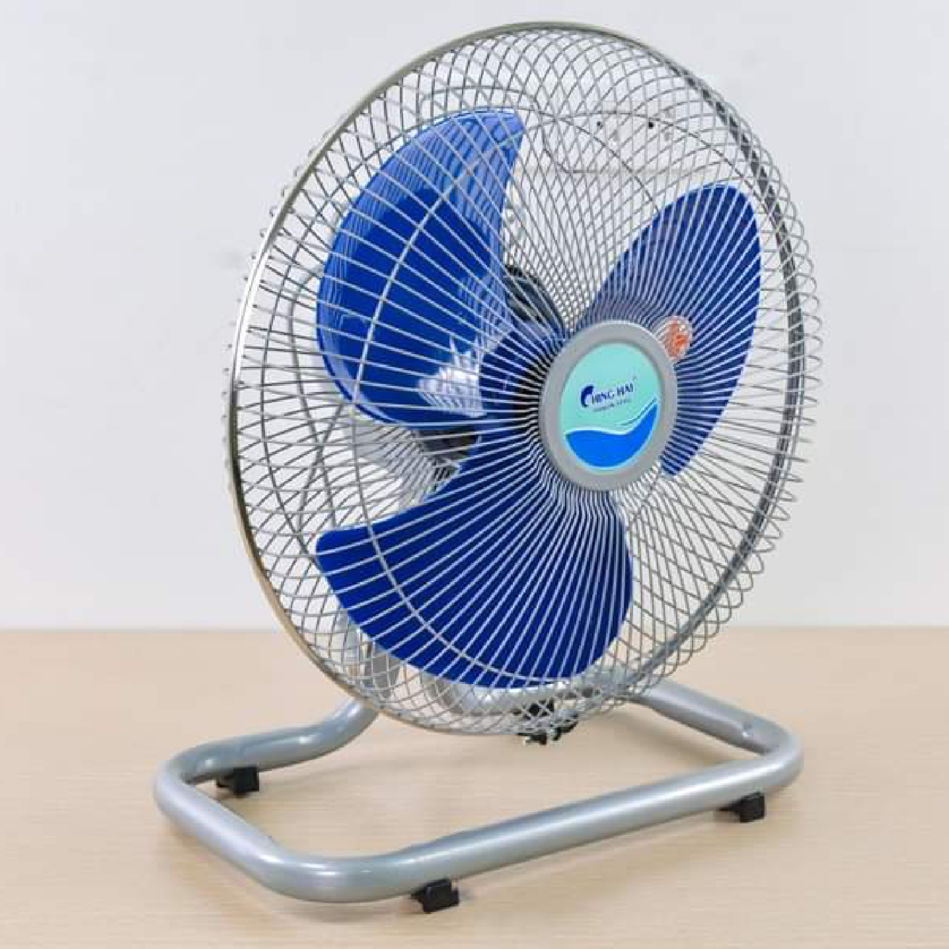 Quạt sàn chân quỳ ChingHai FF802