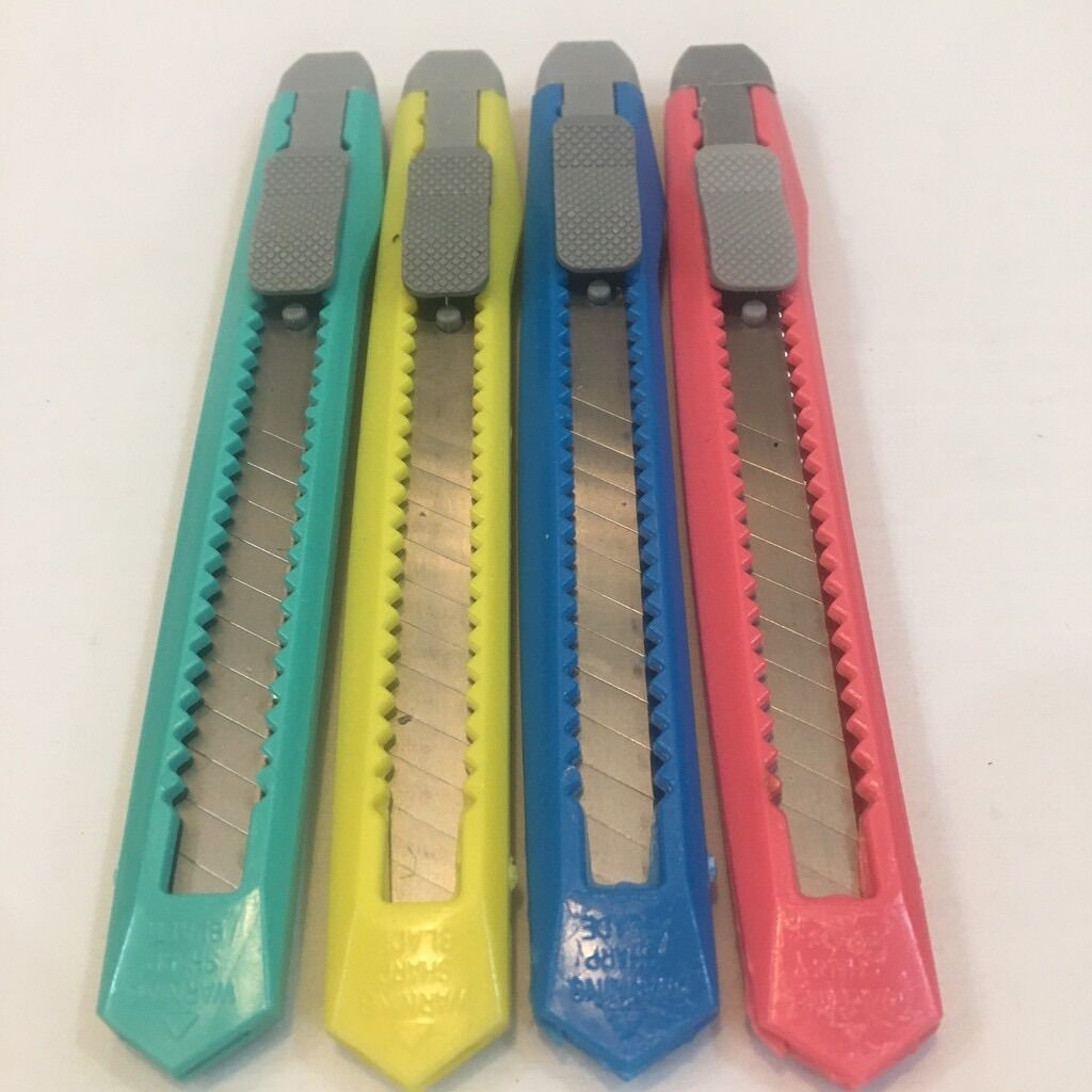 🔥Bán sỉ_ 100 Dao Rọc giấy Nhỏ (Bản 1,5cm)