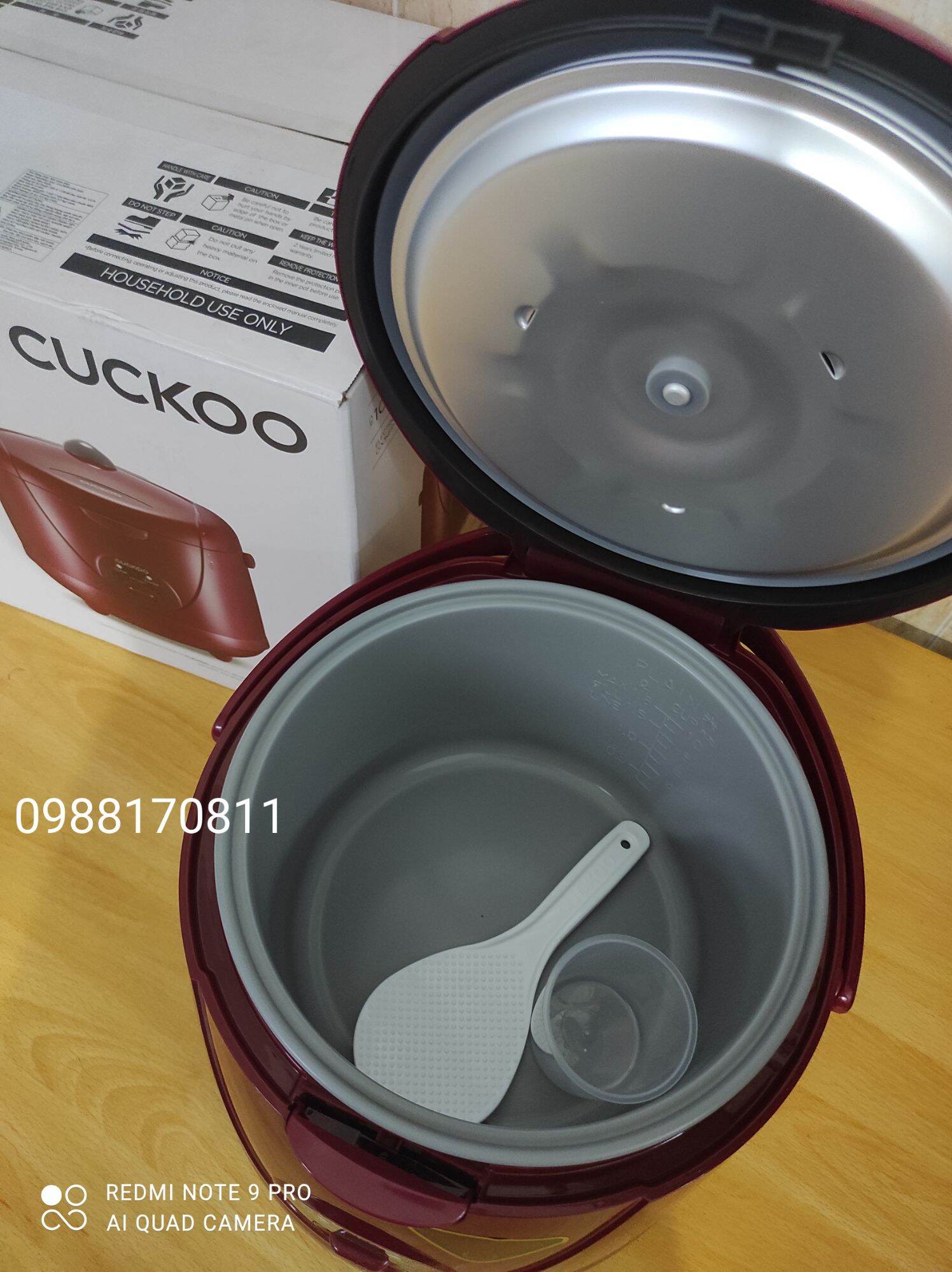 Nồi cơm điện Cuckoo CR1021 đỏ/trắng 1.8L