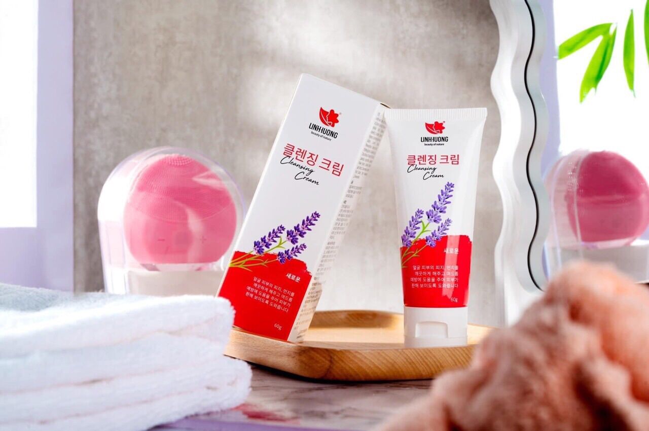 Sửa rửa mặt linh hương date mới (chính hãng)