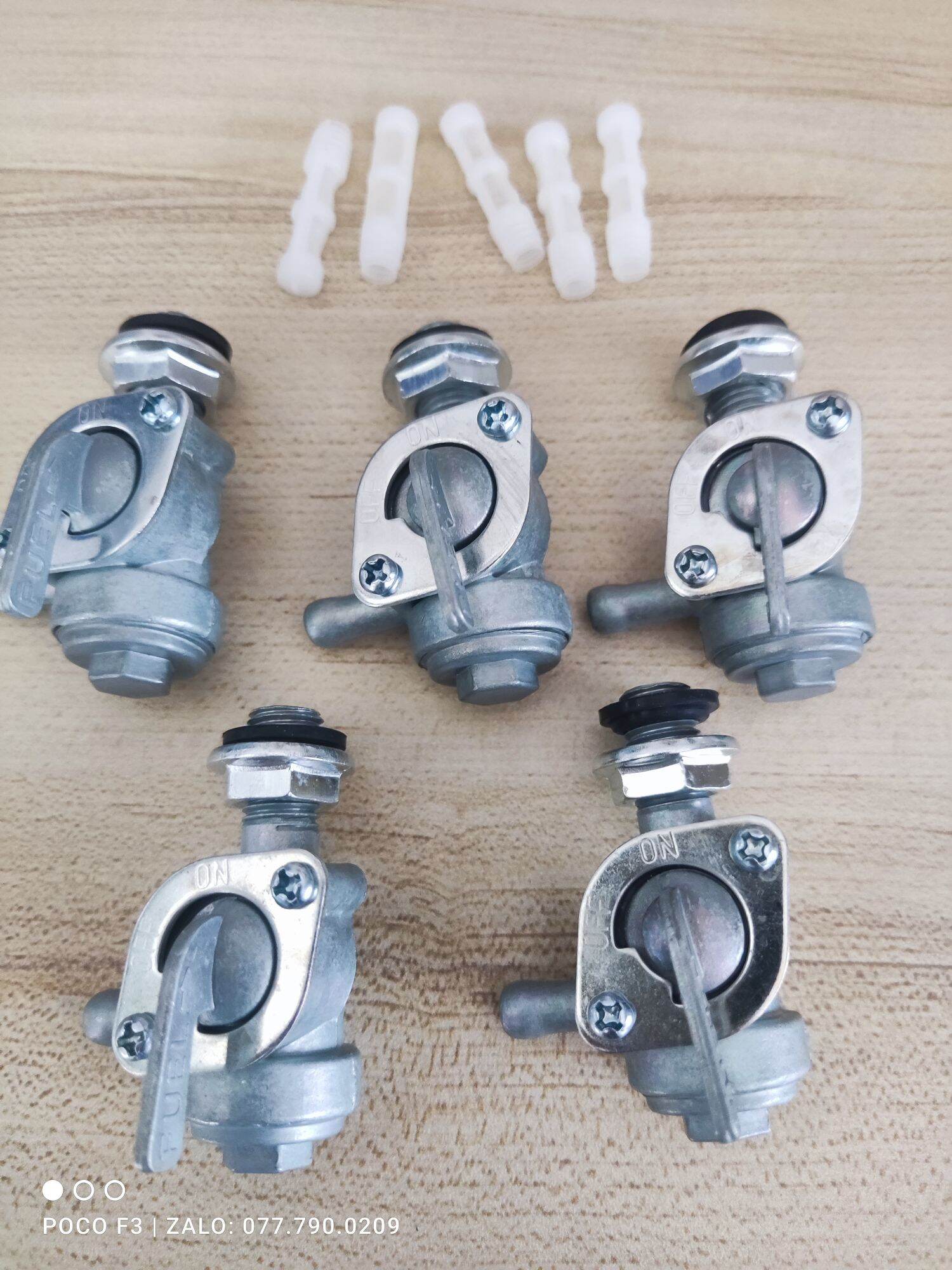 Khoá bình chứa xăng máy phát điện 2kw