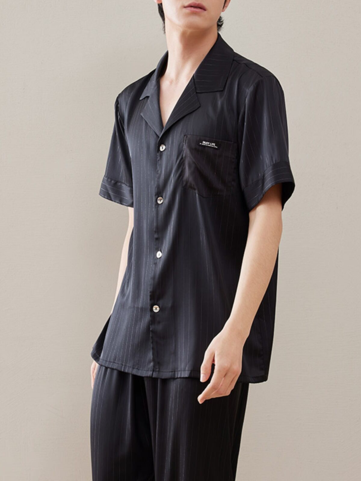 Antibacterial High-Quality Men's Summer Short Sleeve Sleepwear Loose Comfortable Home Wear Giá 784,000 Đồng*Miễn phí vận chuyển