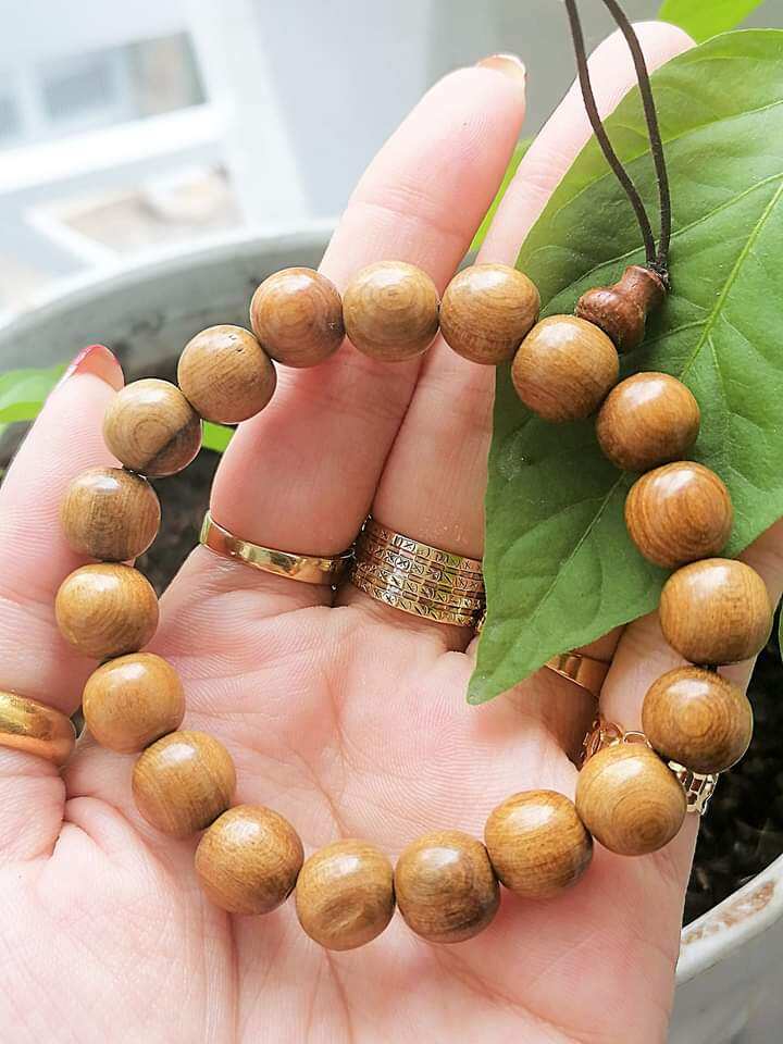 Chuỗi vòng tay gỗ tùng bách 10ly