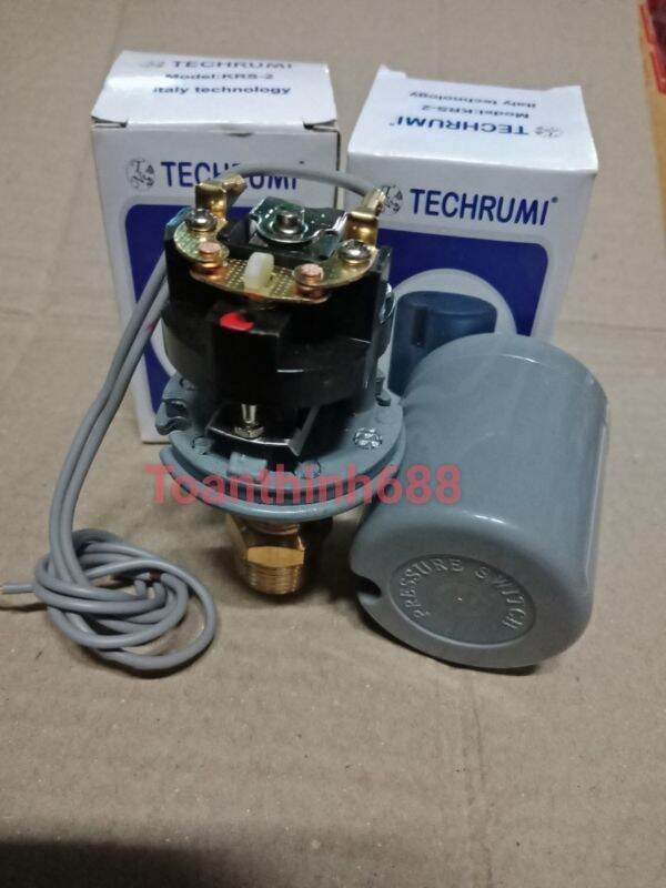 [HCM]Rơ le máy bơm tăng áp Techrumi (tặng ren ngoài 21/17)