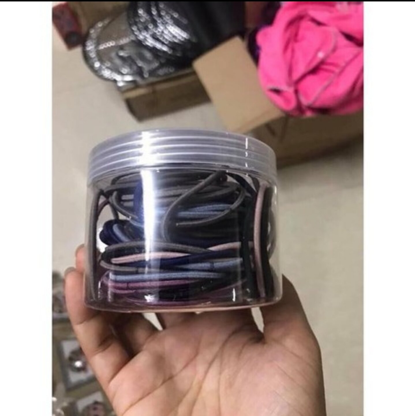 Hộp 100 dây cột tóc cho mẹ và bé