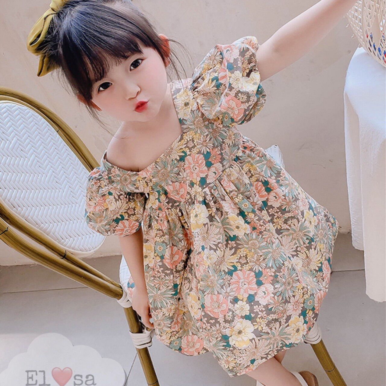 Váy hoa tay bồng bé gái