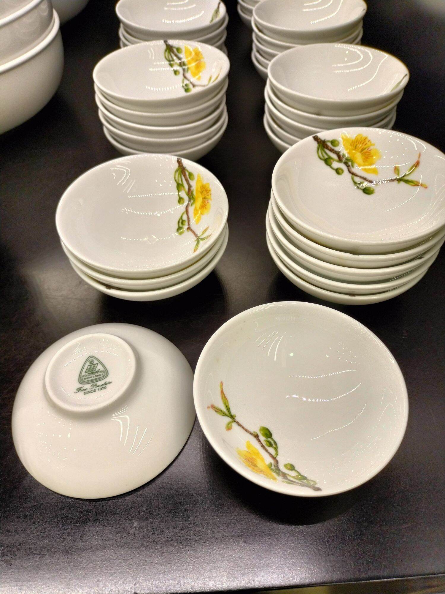 Chén chấm 9cm - gốm sứ Minh. Long