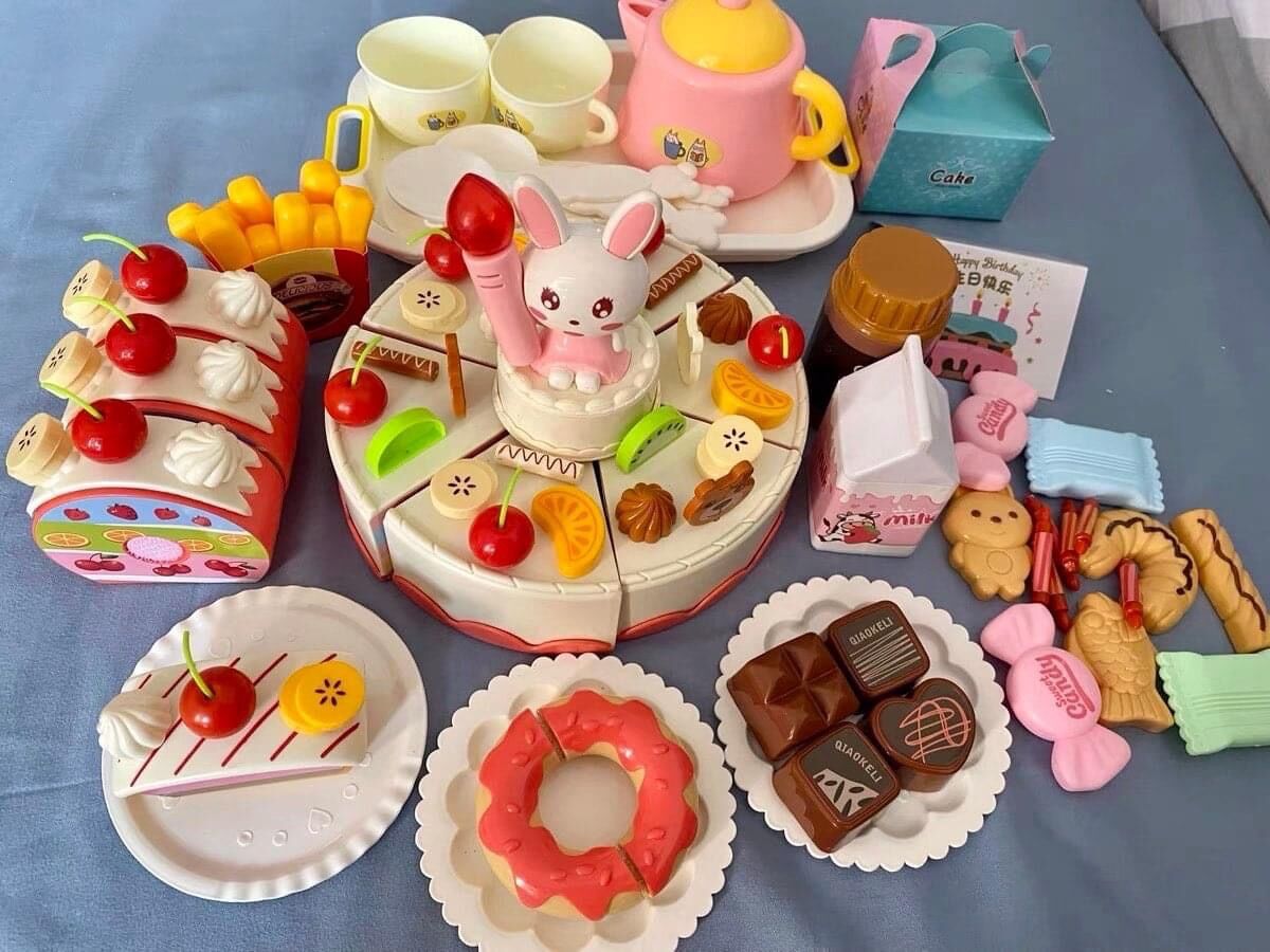 Đồ chơi bánh sinh nhật cho bé