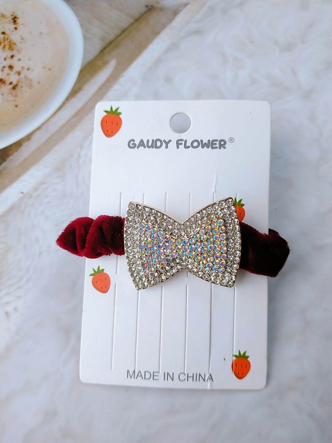 Cột tóc nhúng đá nhiều hình