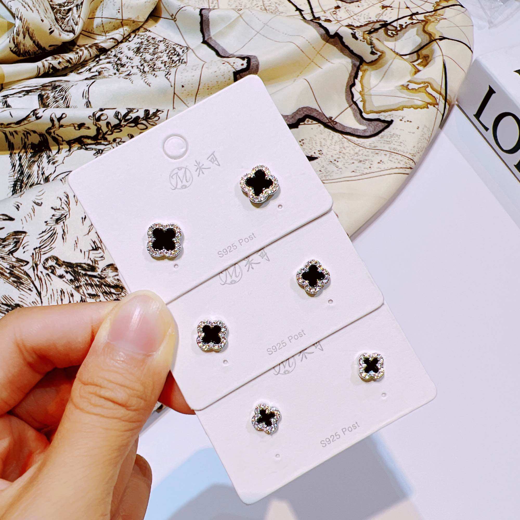 Bông tai cỏ 4 lá size mini