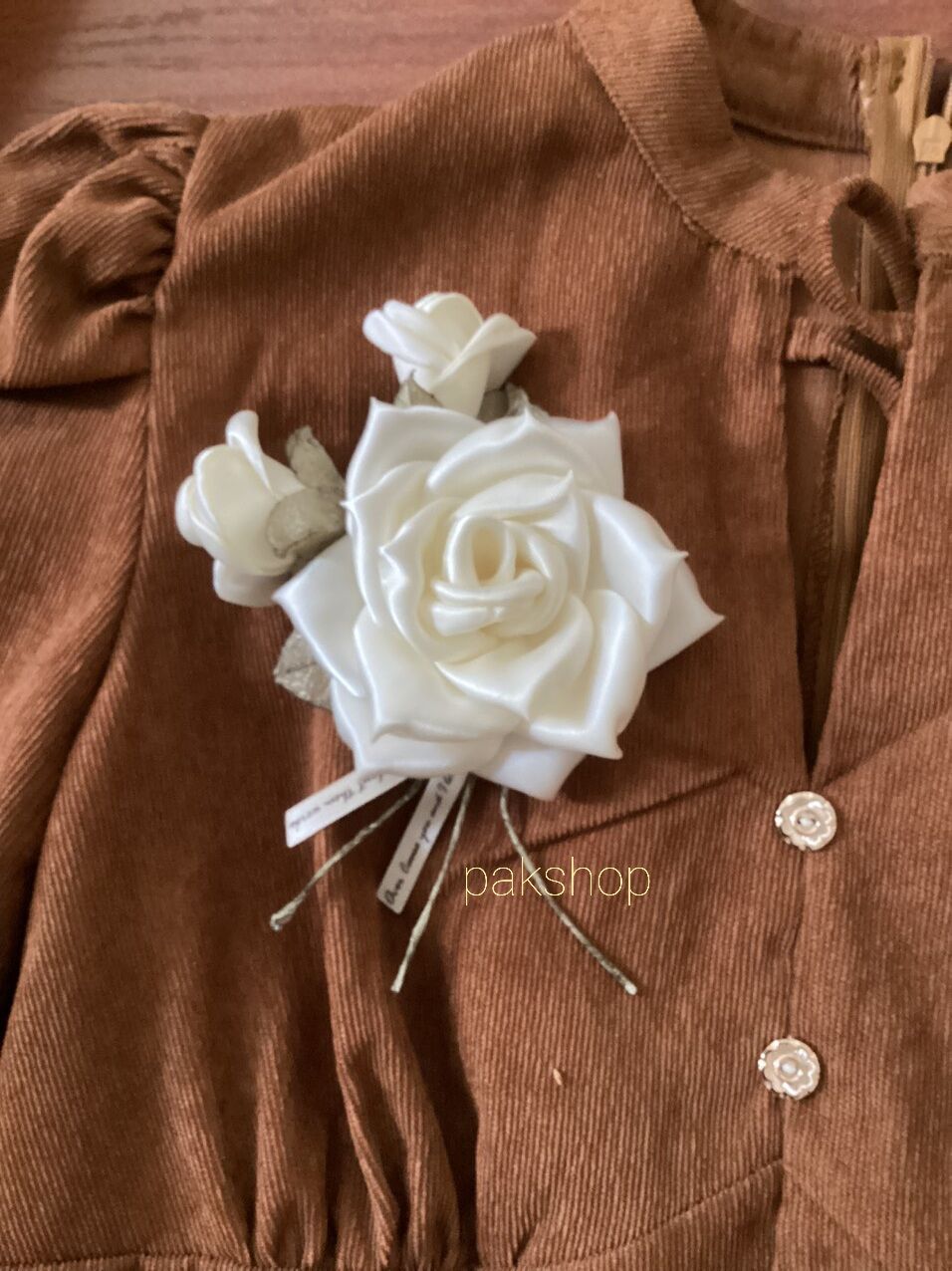 Chùm hoa hồng cài áo handmade