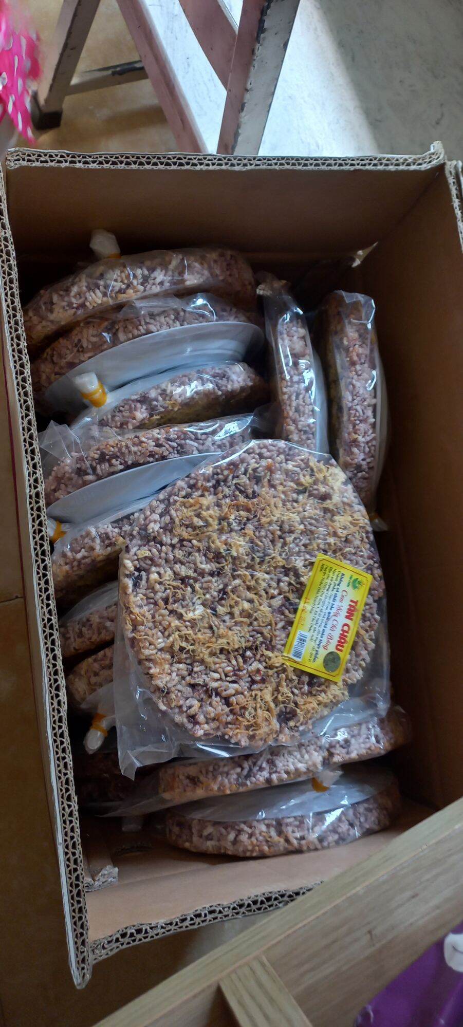 COM CHAY GẠO LỨC