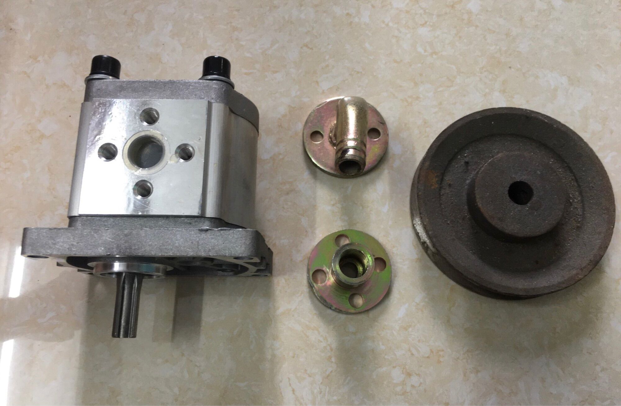 Bơm thuỷ lực e316 giá tốt - shop đồ chế xe mạnh quỳnh