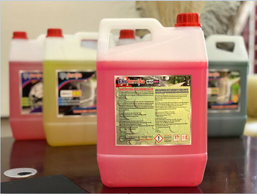 DUNG DỊCH RỬA XE KHÔNG CHẠM BIO 20 - 5L