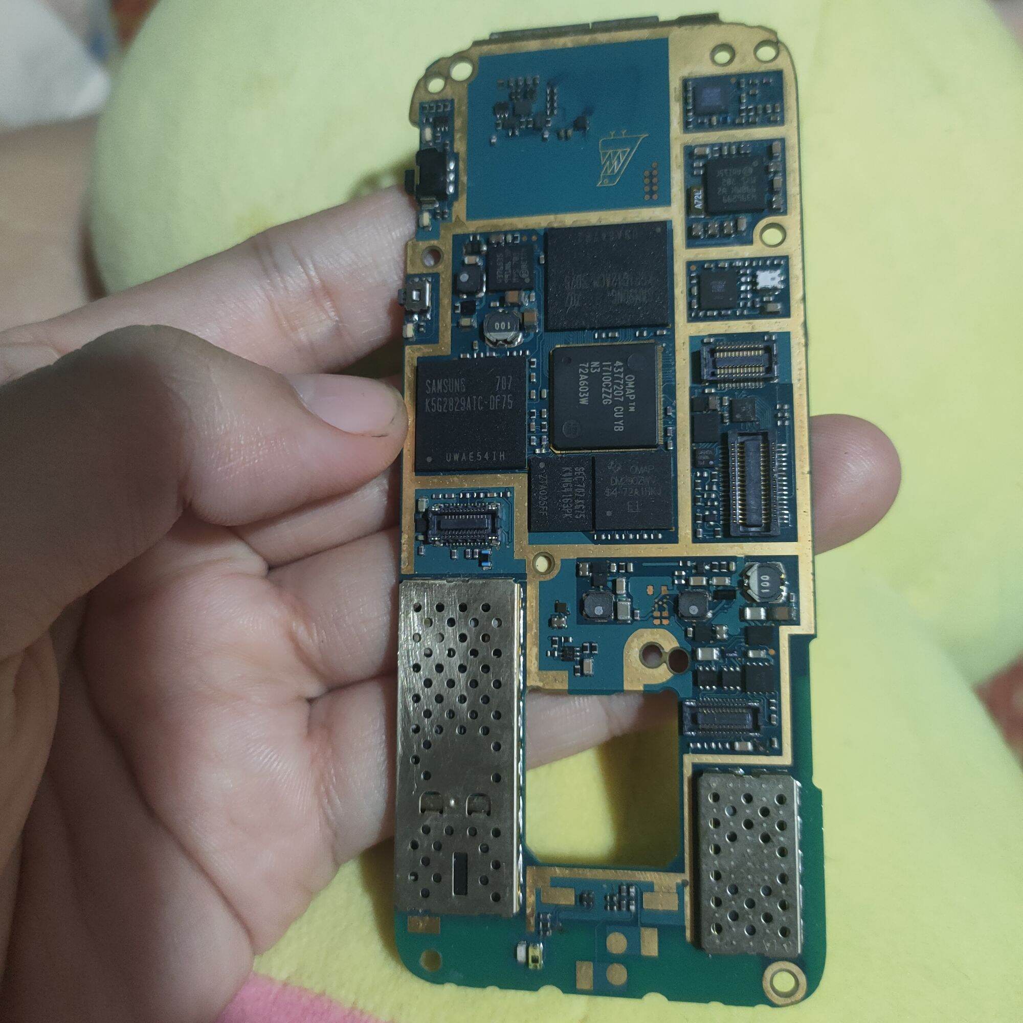 Main điện thoại nokia N73 có tiếng việt