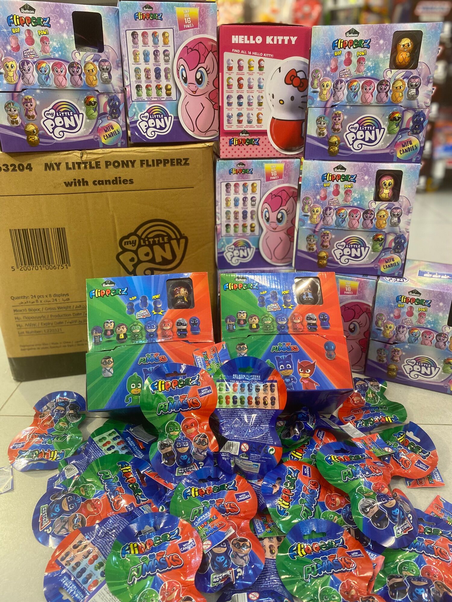 Kẹo Đồ Chơi Lật Đật PJ Masks Flipperz
