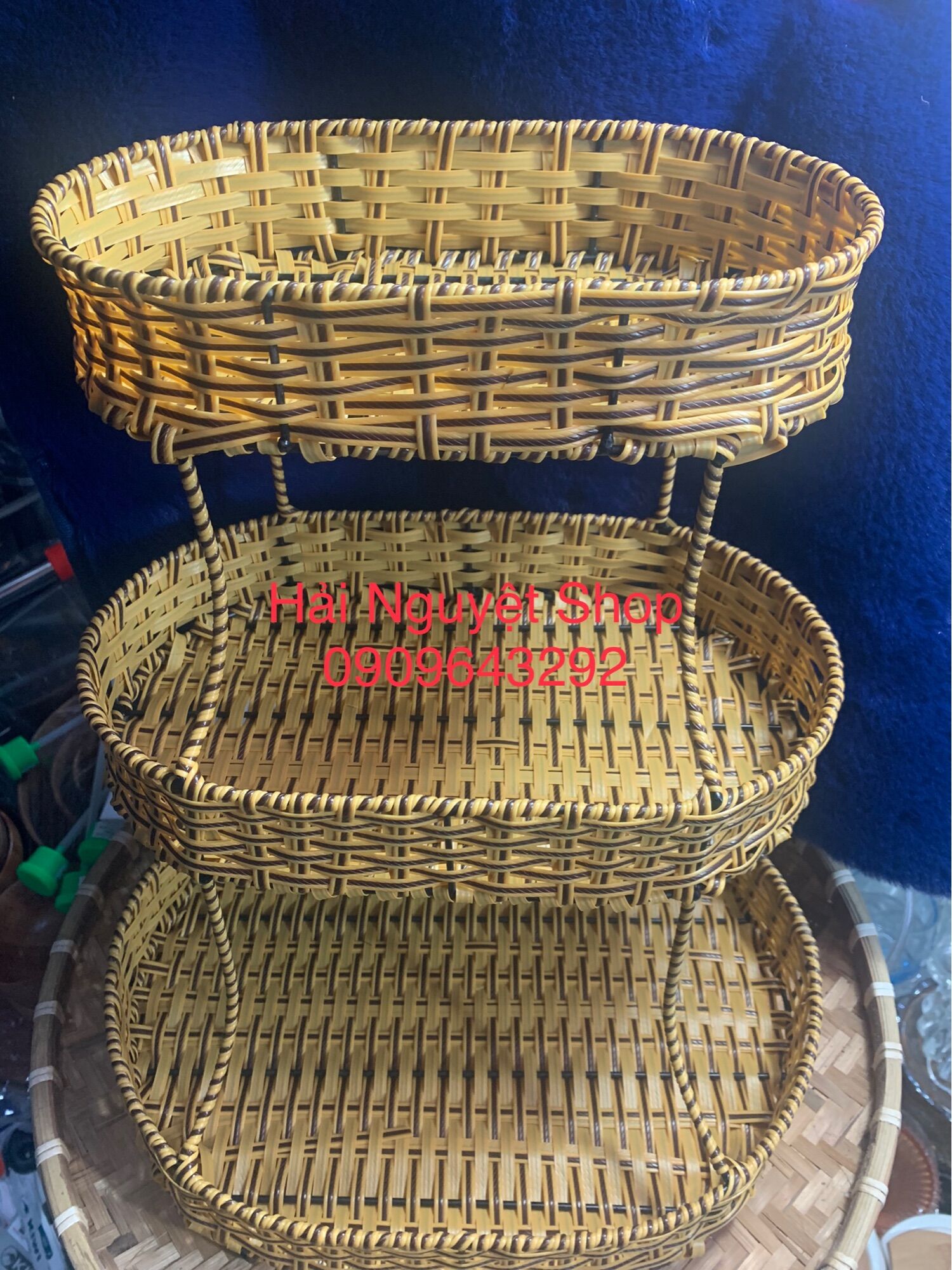 Kệ 3 tầng nhựa giả mây oval