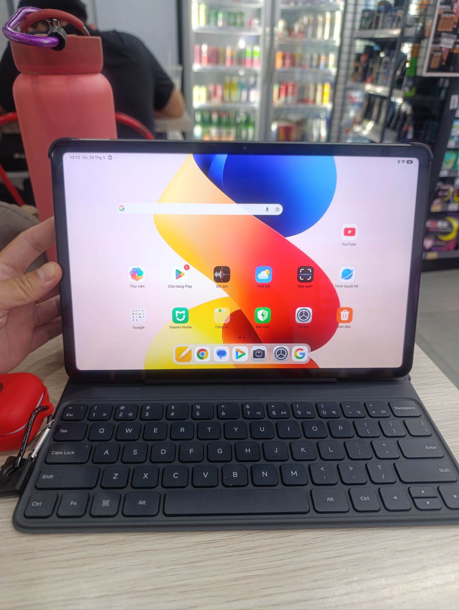 [New] REDMI Pad 2 Pro | Màn hình 2.5K 12,1″ sắc nét | Hình ảnh mượt mà với tần số quét lên đến 120Hz | Pin 12.000mAh (typ) cực khủng | Hỗ trợ sạc ngược có dây lên đến 27W | Snapdragon® 7s Gen 4 Mobile Platform