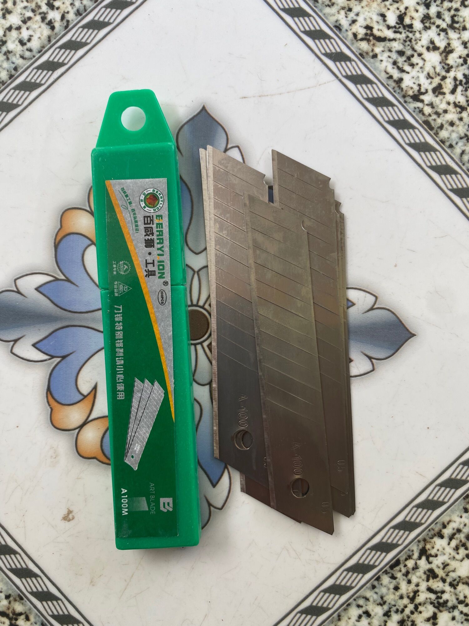 Dao rọc giấy sư tử- ls