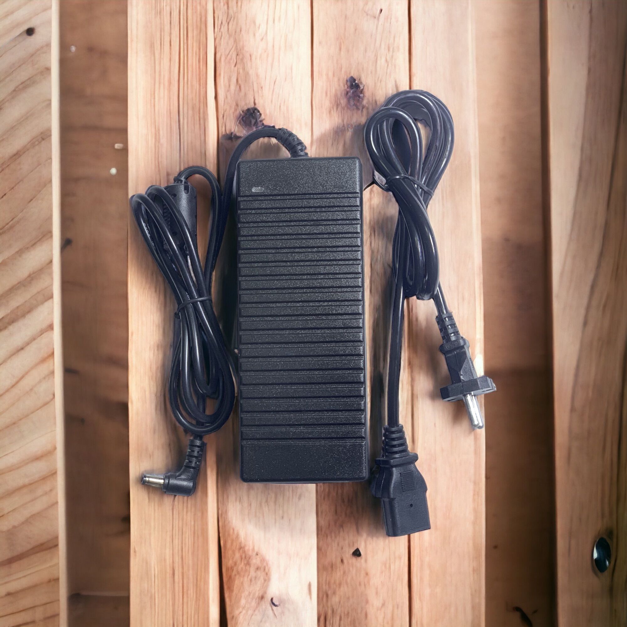 Nguồn adapter 12v-10A loại tốt
