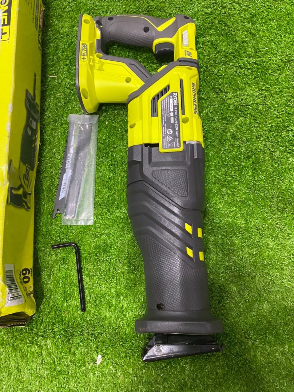 Cưa Kiếm Ryobi 18V Brushless