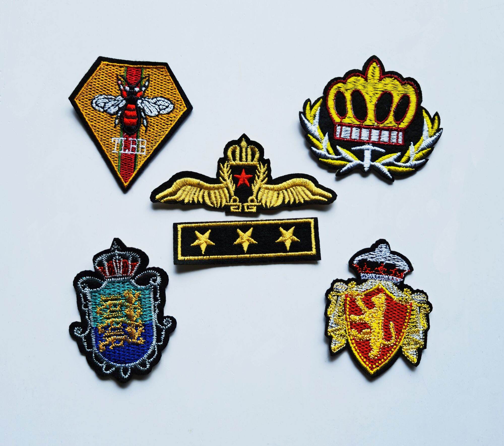 Set 5 Miếng Sticker Thêu Huy Hiệu Độc Đáo MS848753