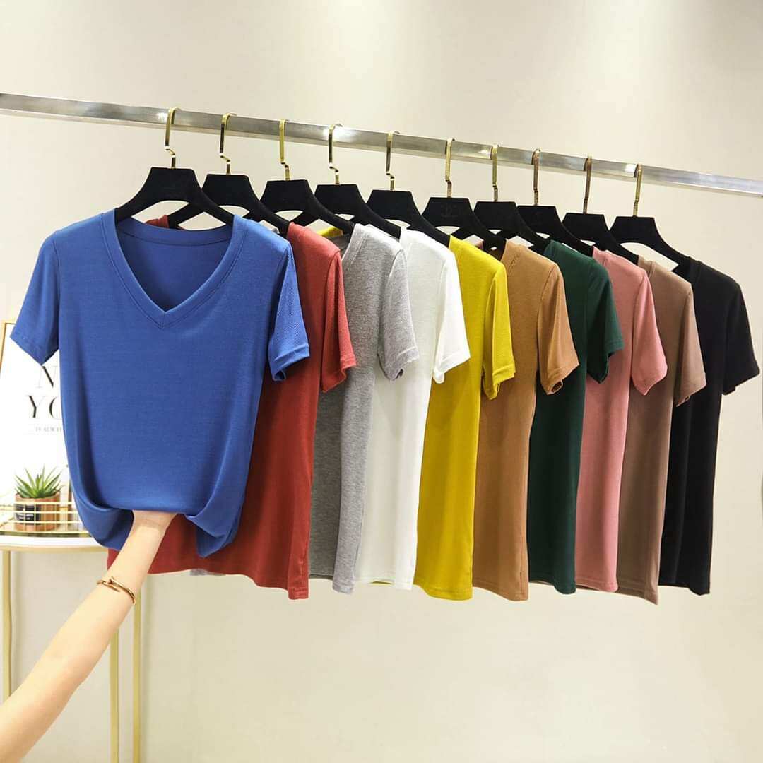 Áo phông cổ tim nhiều màu