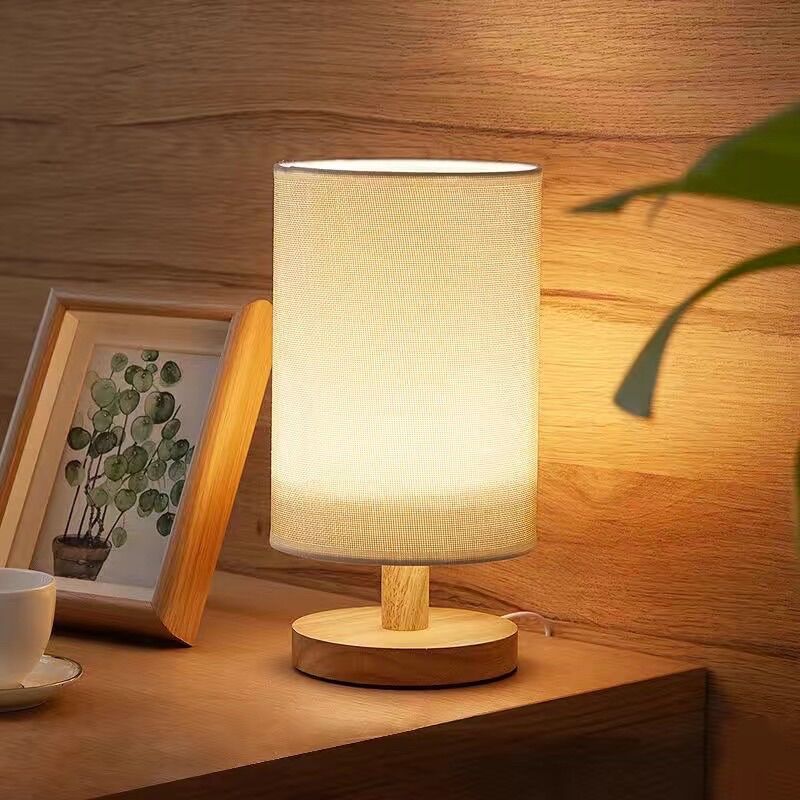 Đèn ngủ để bàn đế gỗ