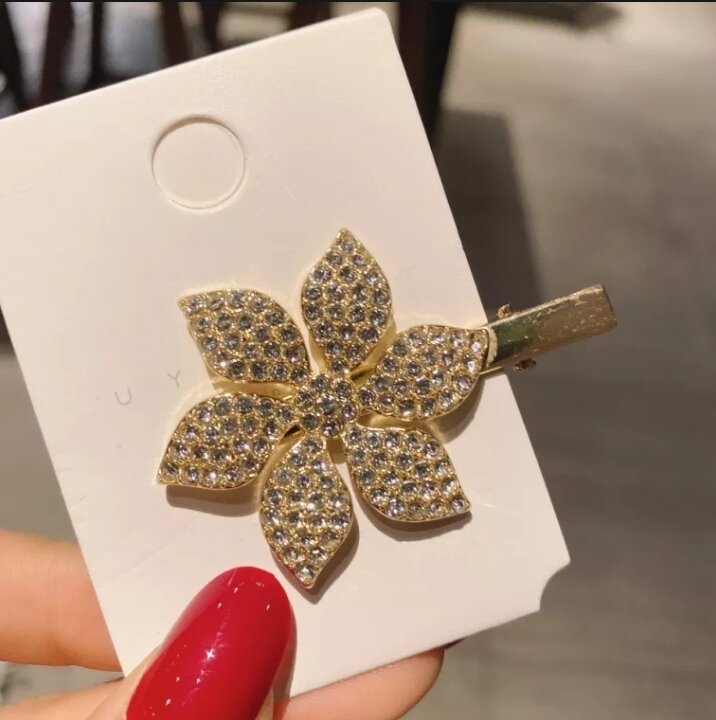 Kẹp tóc đính đá phong cách Hàn Quốc