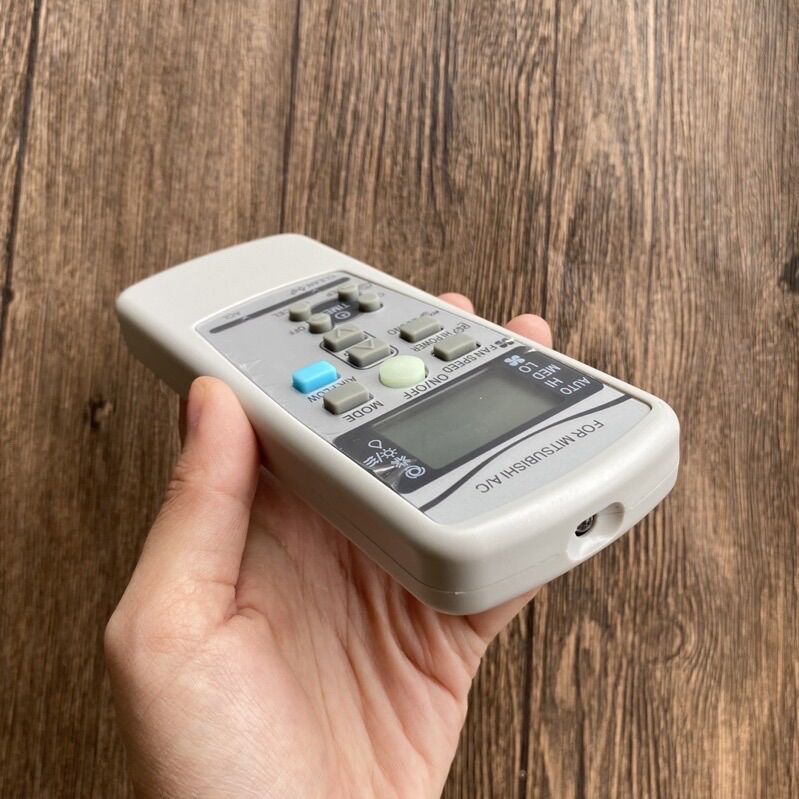REMOTE máy lạnh MITSUBISHI thường xám ( tặng pin )