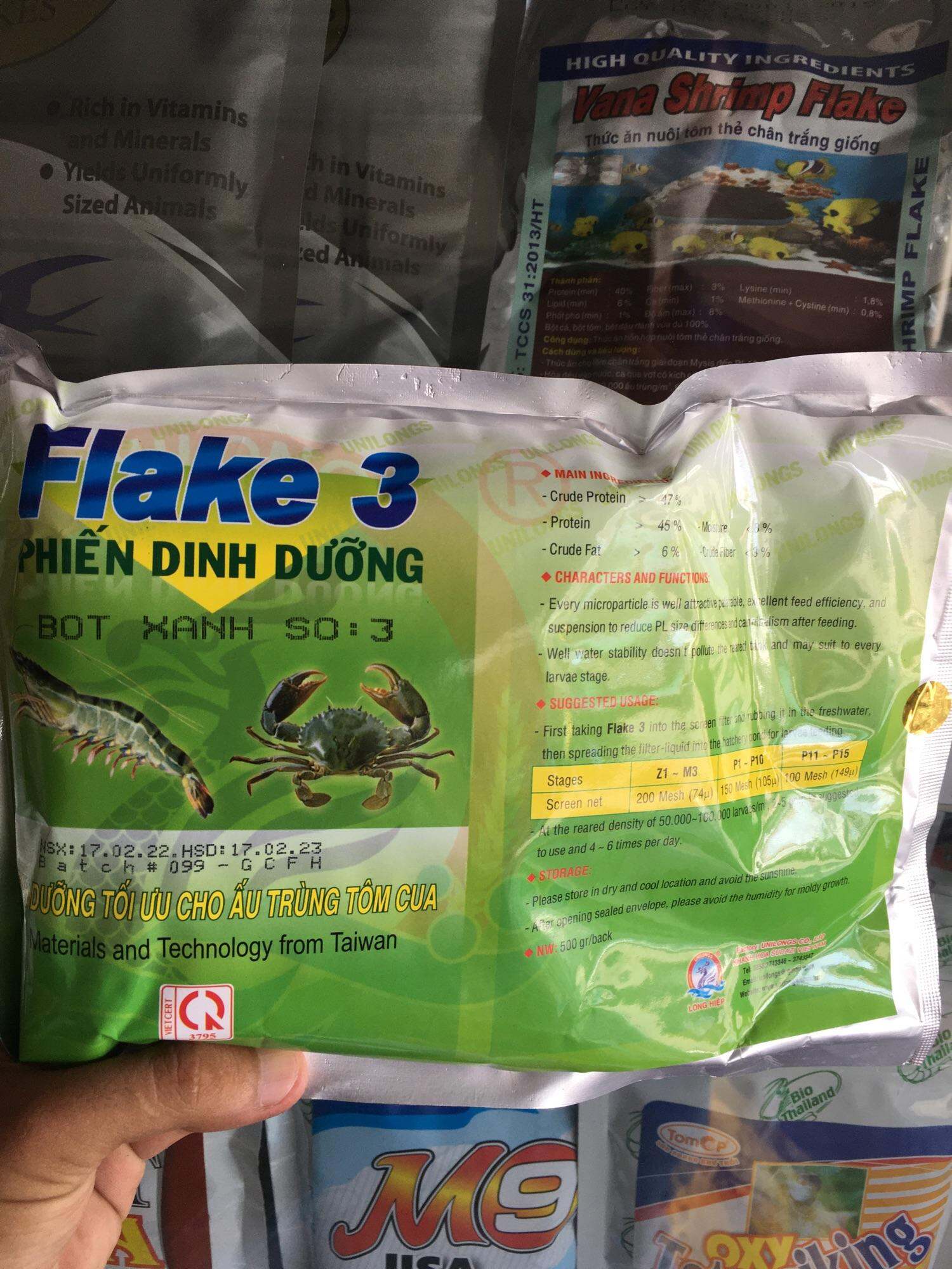 Thức ăn tôm flake 3 xanh dùng cho ấu trùng tôm cua công ty long hiệp