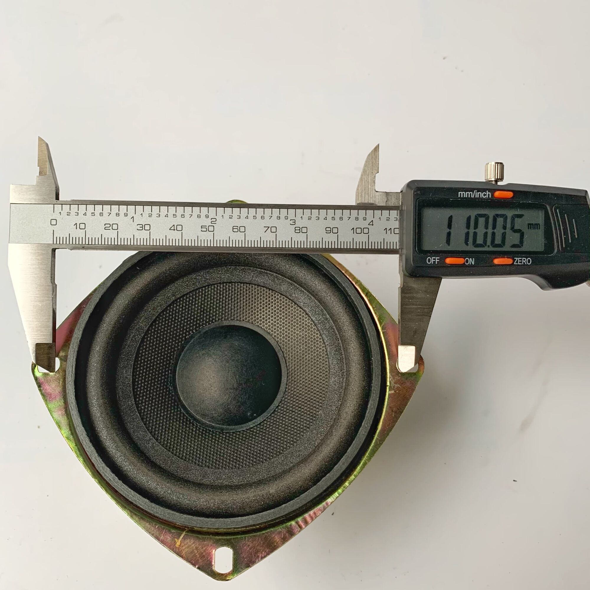 LOA VI TÍNH 10CM NAM CHÂM 60MM (GIÁ 1 CHIẾC)