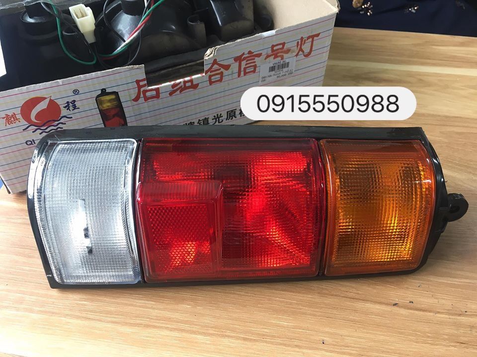 Đèn hậu Suzuki carry 7 chỗ, giá 1 cái