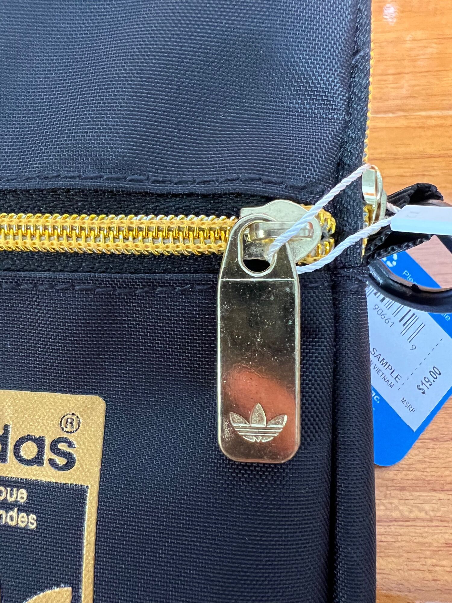 (Ảnh Thật) Túi đeo chéo Adidas