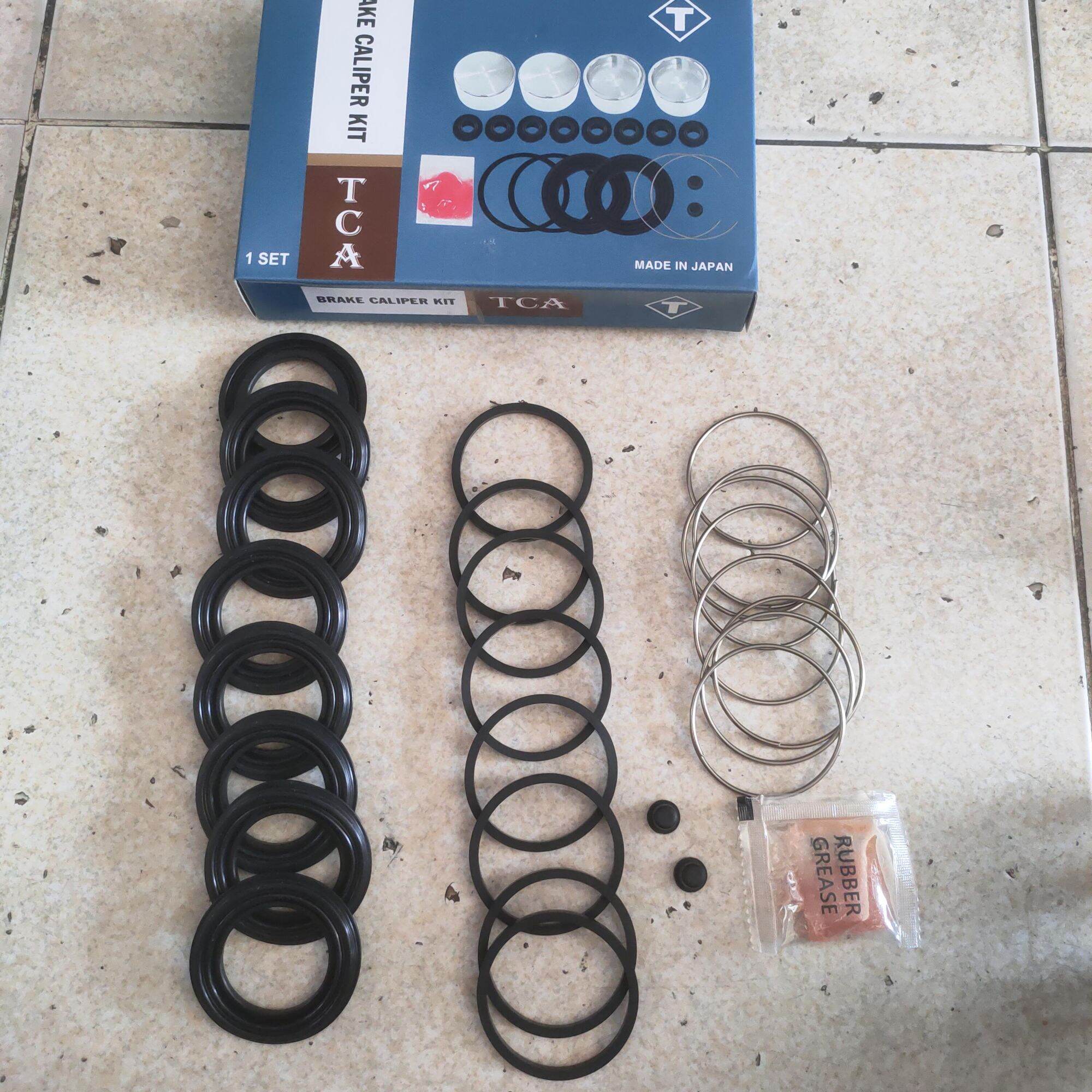 Bộ sin(gioăng) đĩa thắng trước Toyota Fortuner/Hilux/Hiace/4runner Made in Japan Cao cấp