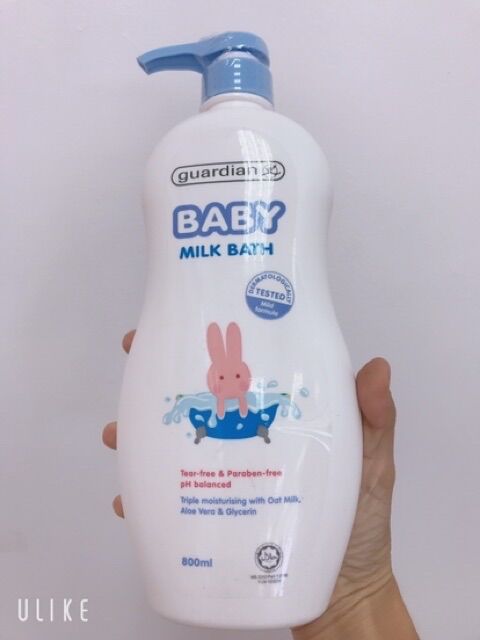 Sữa tắm em bé chứa sữa 800ml Malaysia
