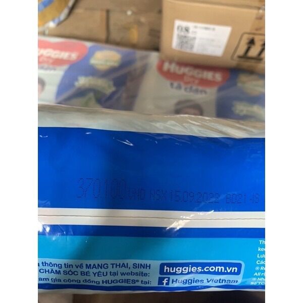 Tã dán Huggies L68 miếng mẫu mới
